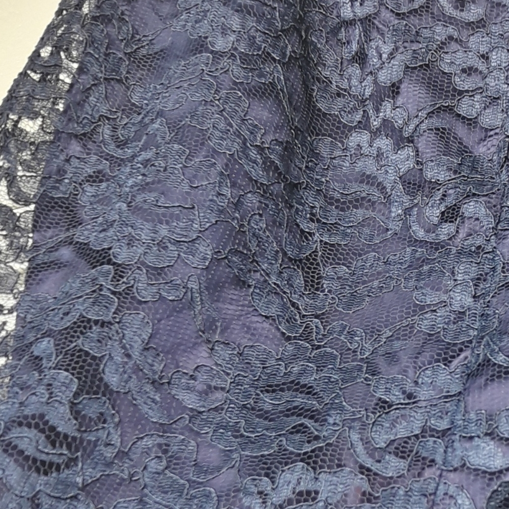 Chase Skirt in Carved Petals Cobalt